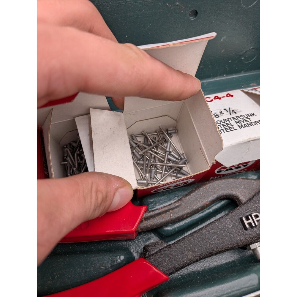 Marson 39001 Marson HP2 Riveter Rivet Gun Kit In Case with Klik Fast Rivets - Picture 10 of 13